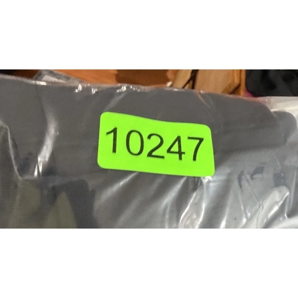 Tommy Hilfiger Polo Shirt Mens Medium Logo Rugby Solid Black Collared Custom Fit - Picture 5 of 5